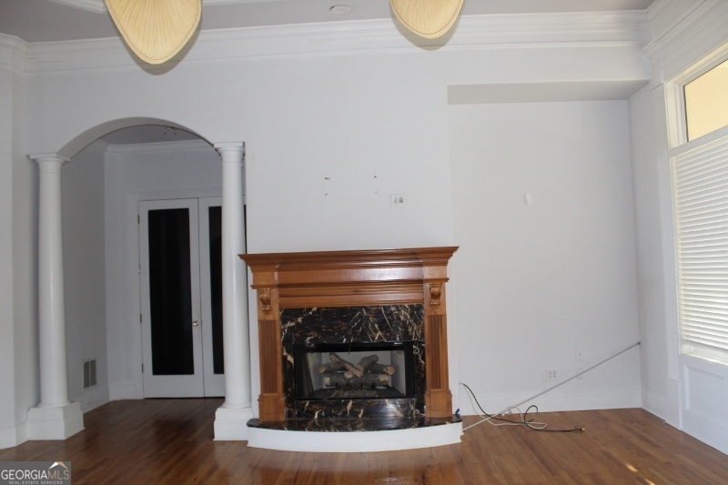 433 Abbey Springs WAY