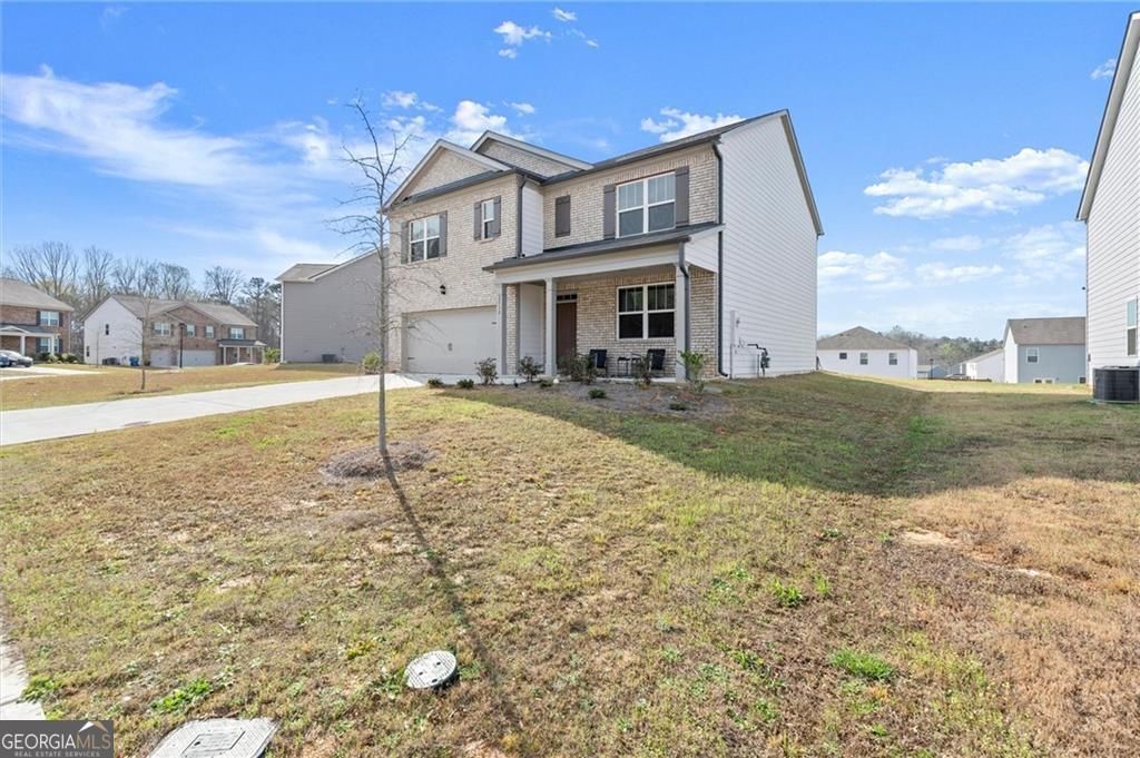 Photo of 2712 Serena Way, Atlanta, GA 30331 (MLS # 10791665)