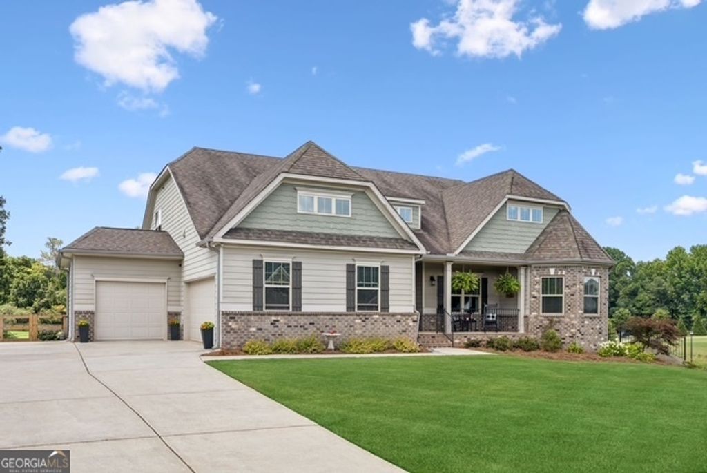 Photo of 8325 Post Oak Lane, Gainesville, GA 30506 (MLS # 10679862)