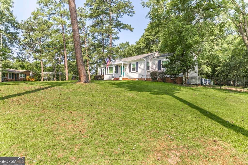 Photo of 2411 Old Holton Road, Macon, GA 31204 (MLS # 10799234)