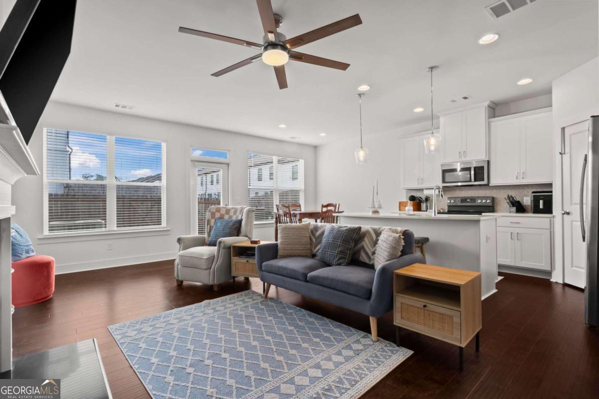 228 Auburn Valley WAY