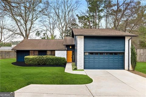 Photo of 1217 Fairfield Drive, Marietta, GA 30068 (MLS # 10654085)