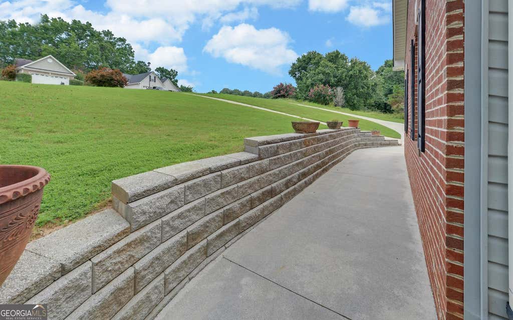 Photo of 4151 Summit Chase, Gainesville, GA 30506 (MLS # 10815178)