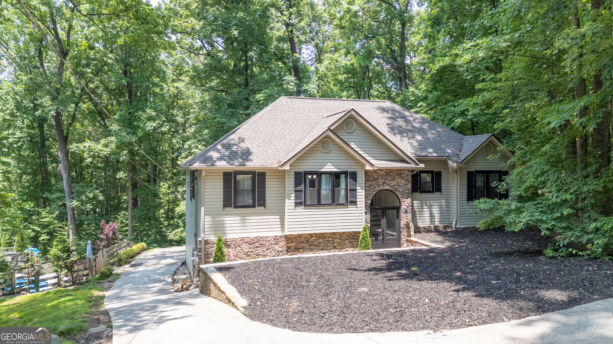 415 Frost Pine CIR