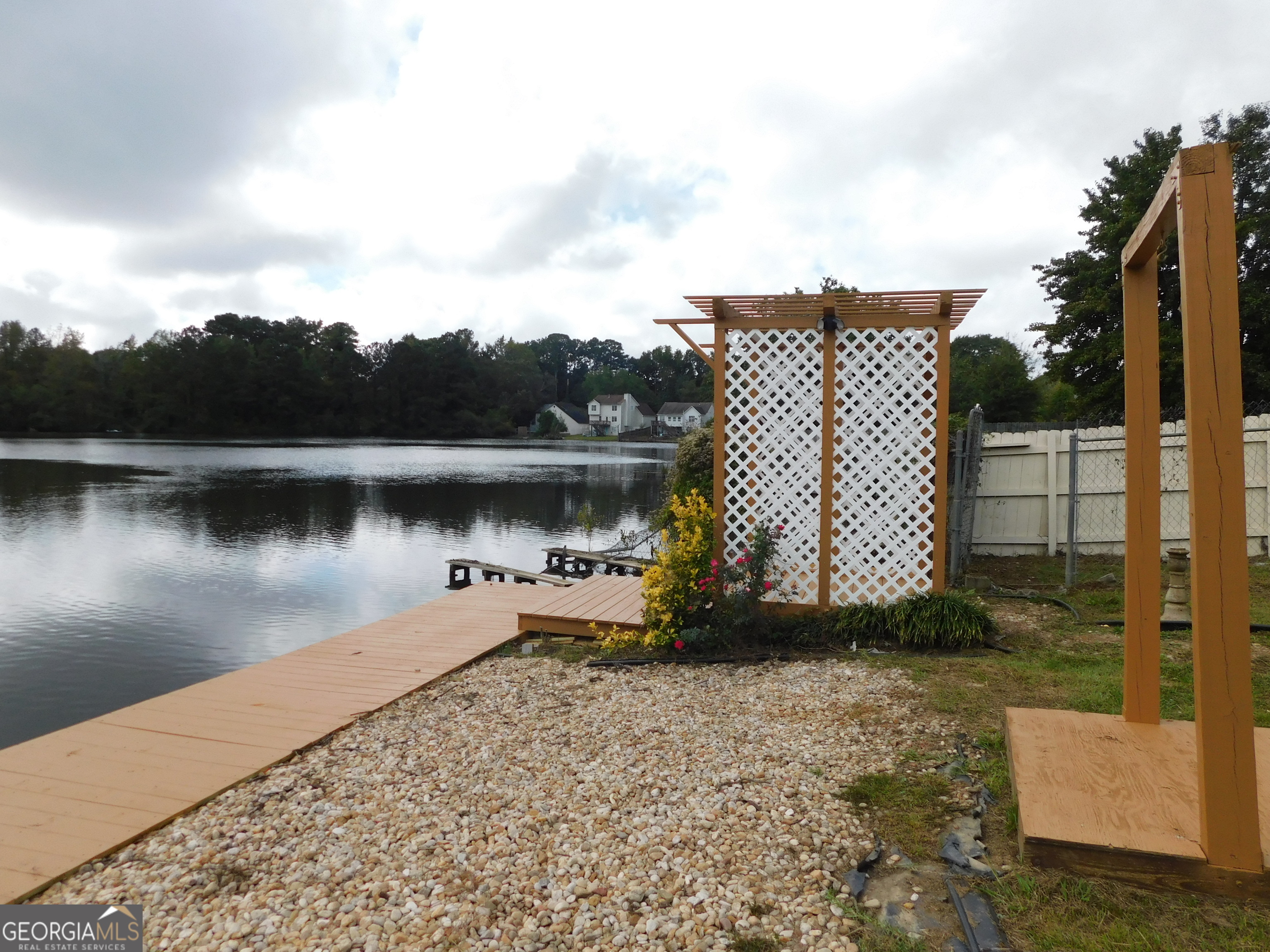 2783 Mill Lake WAY