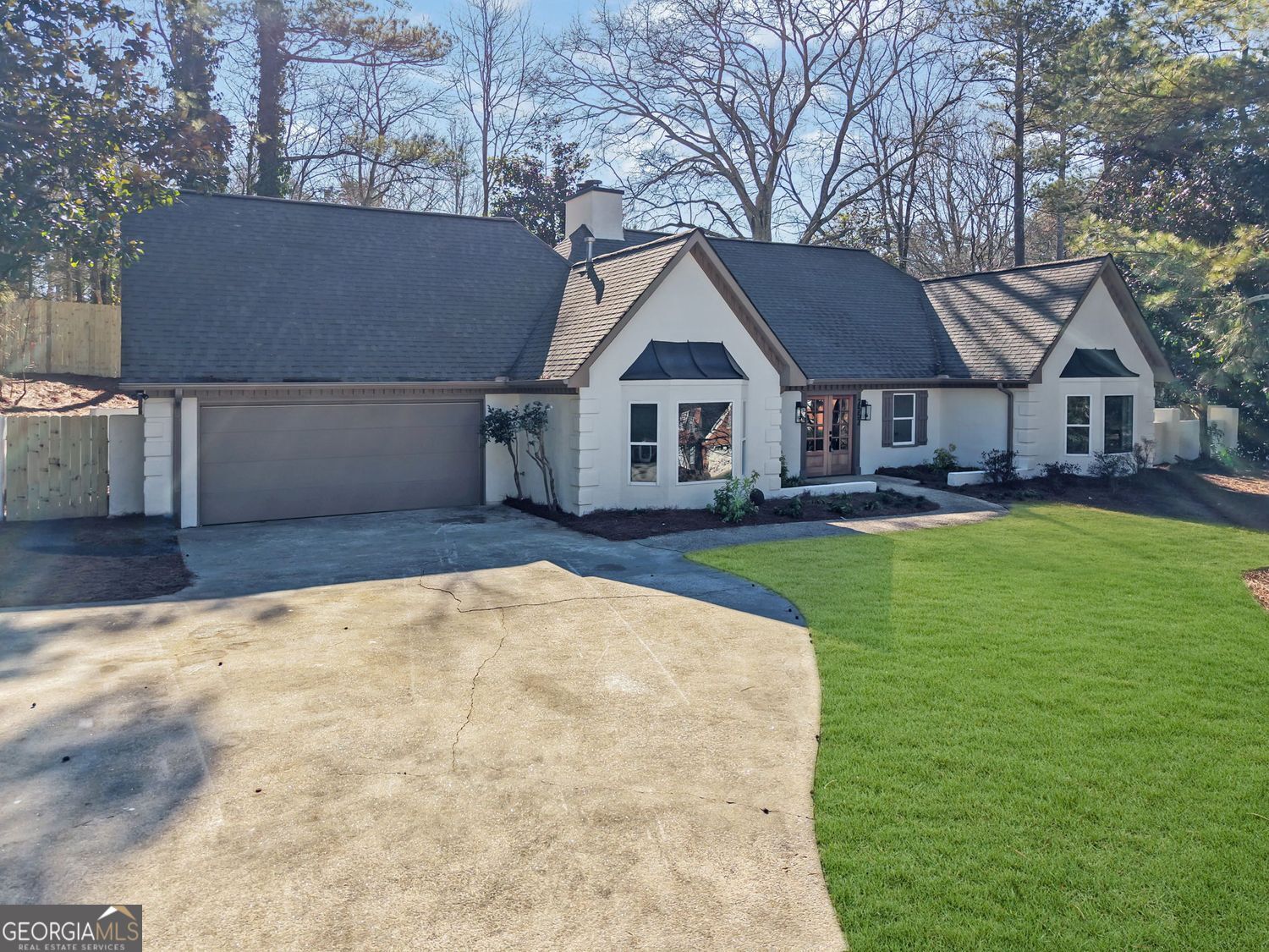 2552 Hollycreek DR NE