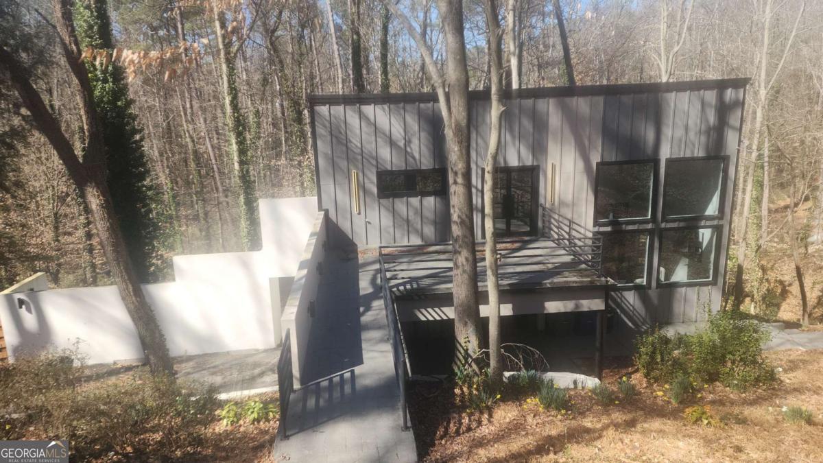 1153 Dawn View LN NW