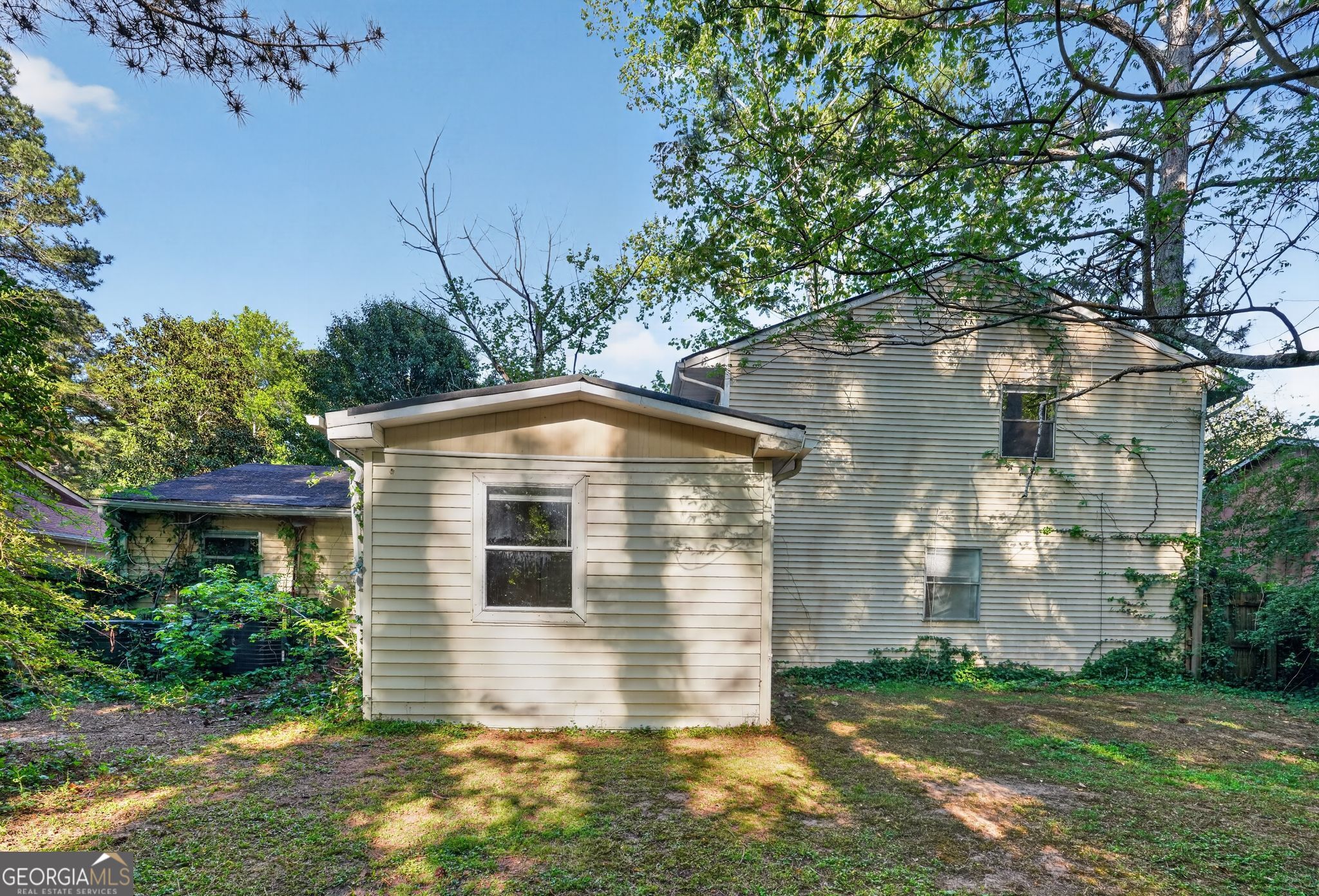 4748 Edwina LN SW