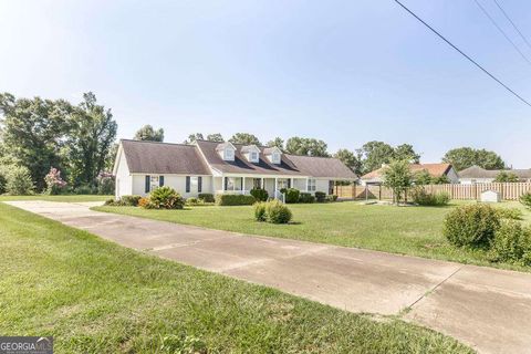 1940 Barrington DR Dublin GA 31021