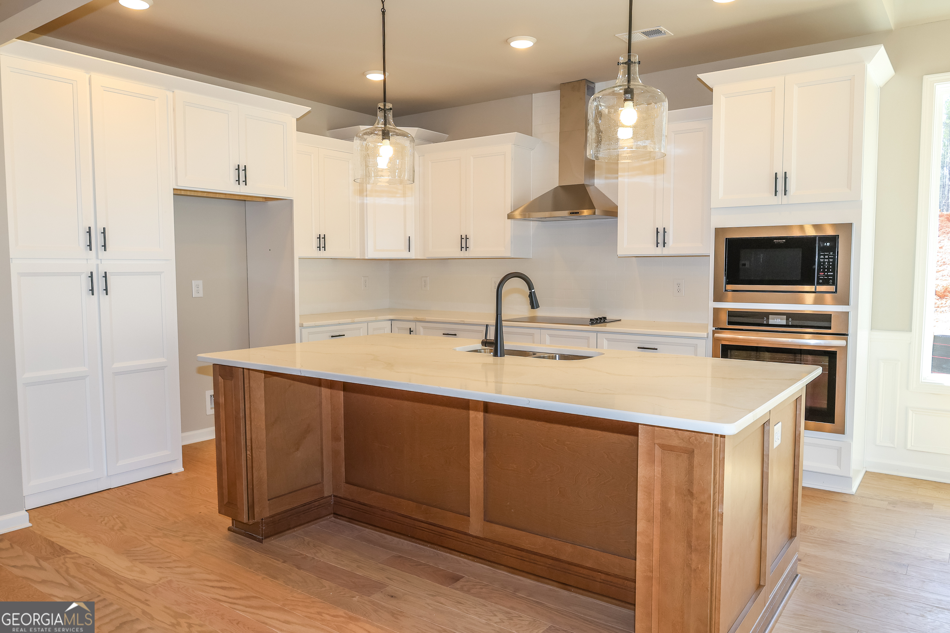 Belle Hall - Residential