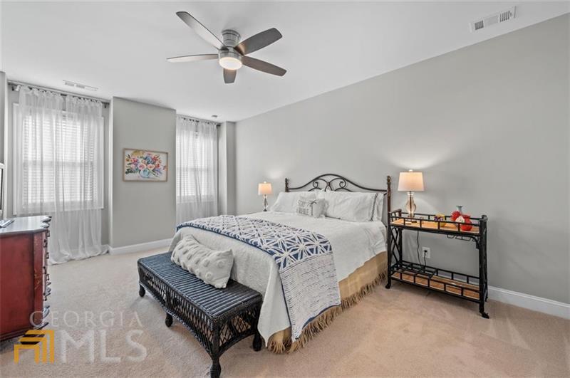 TRADITIONS - Residential