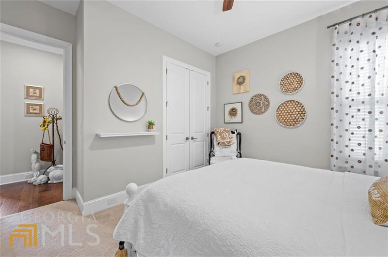 TRADITIONS - Residential