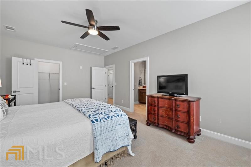 TRADITIONS - Residential