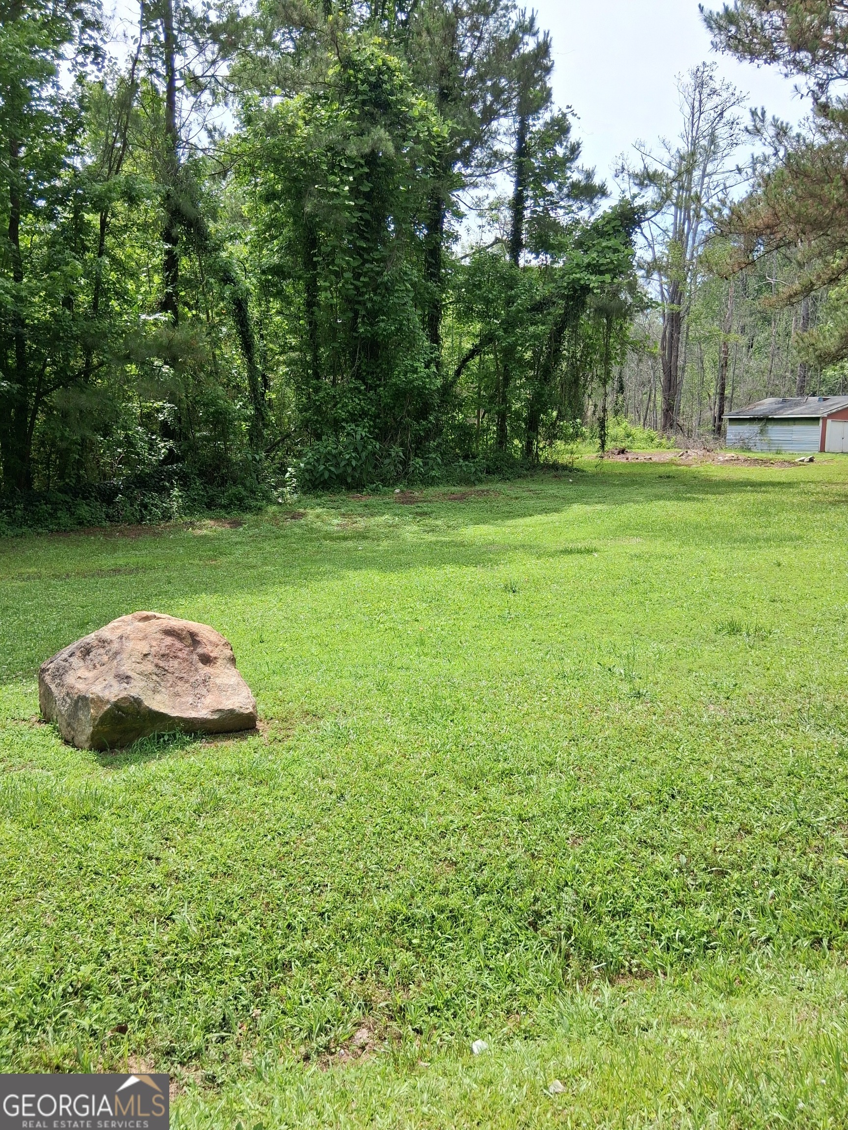 Welcome lots of space , lovely place to build a dream home , 4+ acer's Property type residential in Rockdale County, 4.15 acer's , great shopping near, a good opportunity for investor make my client an offer, you may get the property for a great price, my client will respond to all offers.
