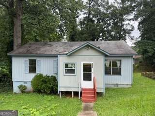 305 Creighton AVE