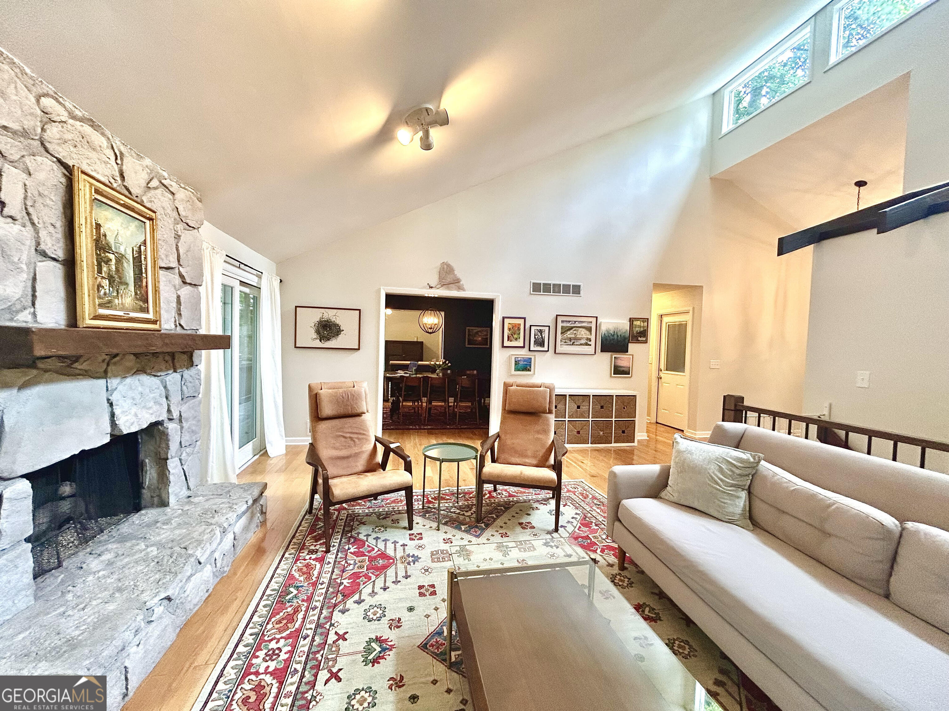 2960 Cedar Knoll DR