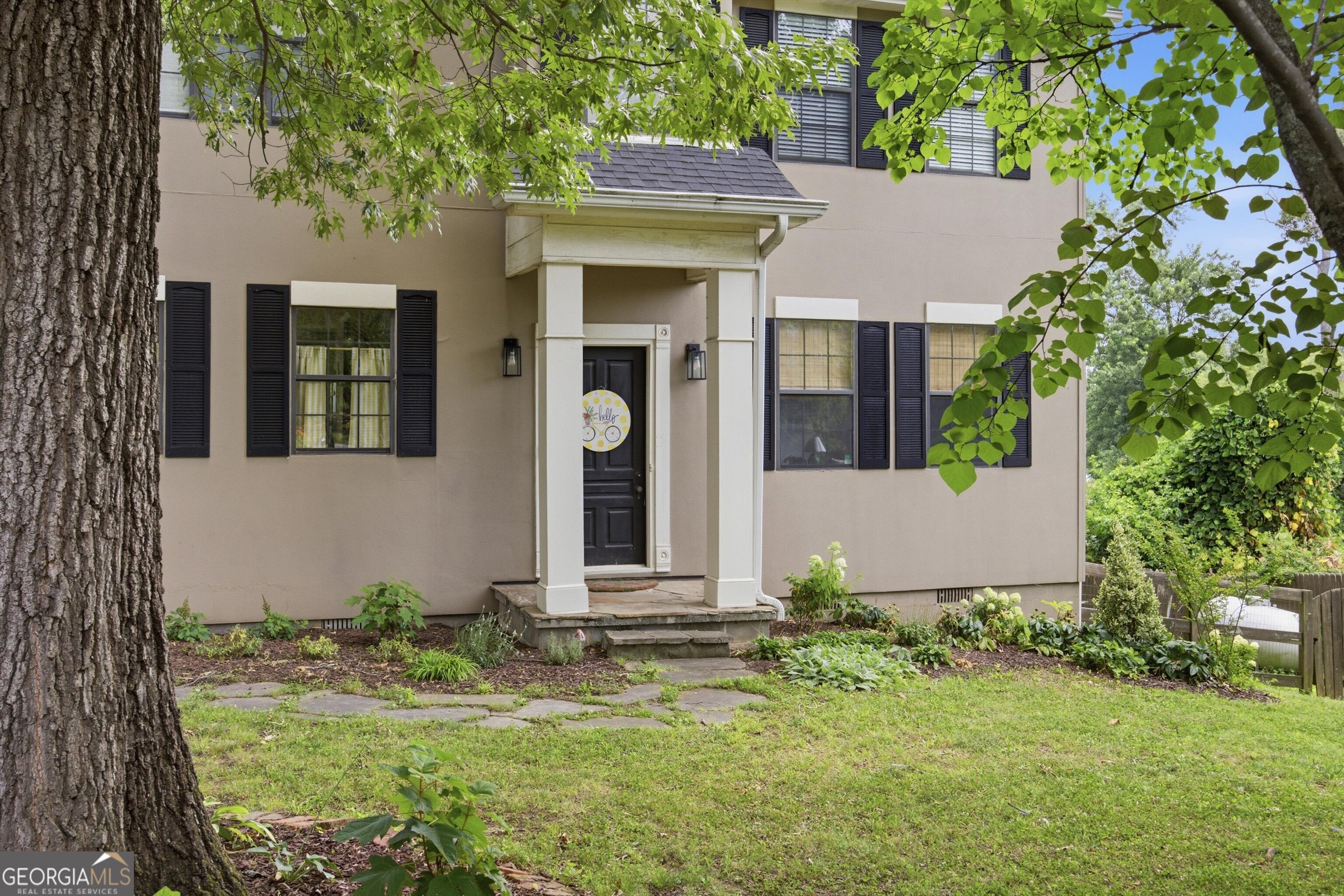 106 Claire ST