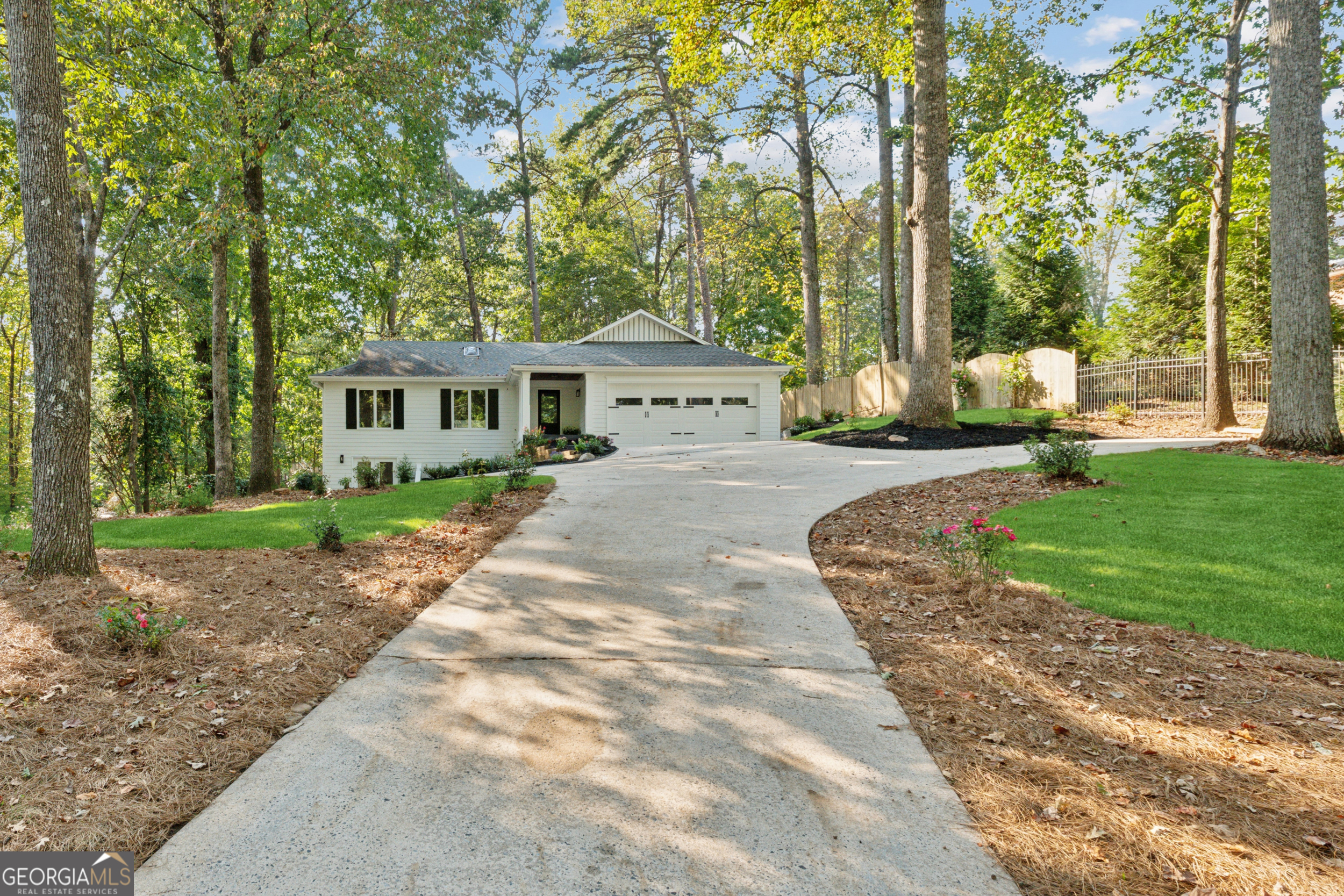 7790 Chestnut Hill RD