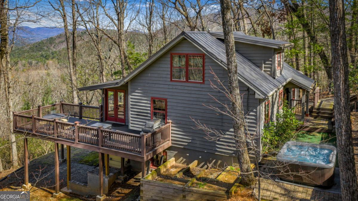 240 Mountain View CT