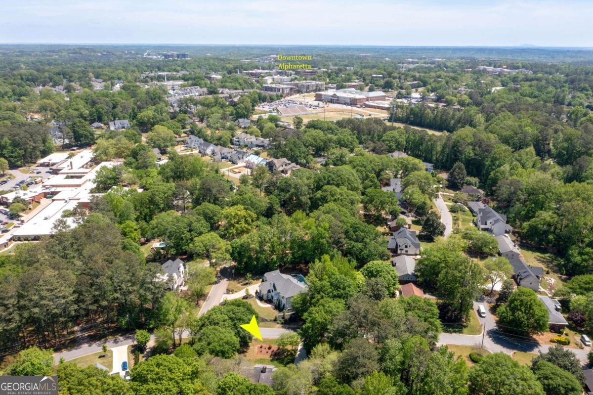 170 Mayfield CIR