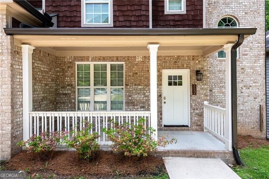 Photo of 502 Waterford Road NW, Atlanta, GA 30318 (MLS # 10753964)