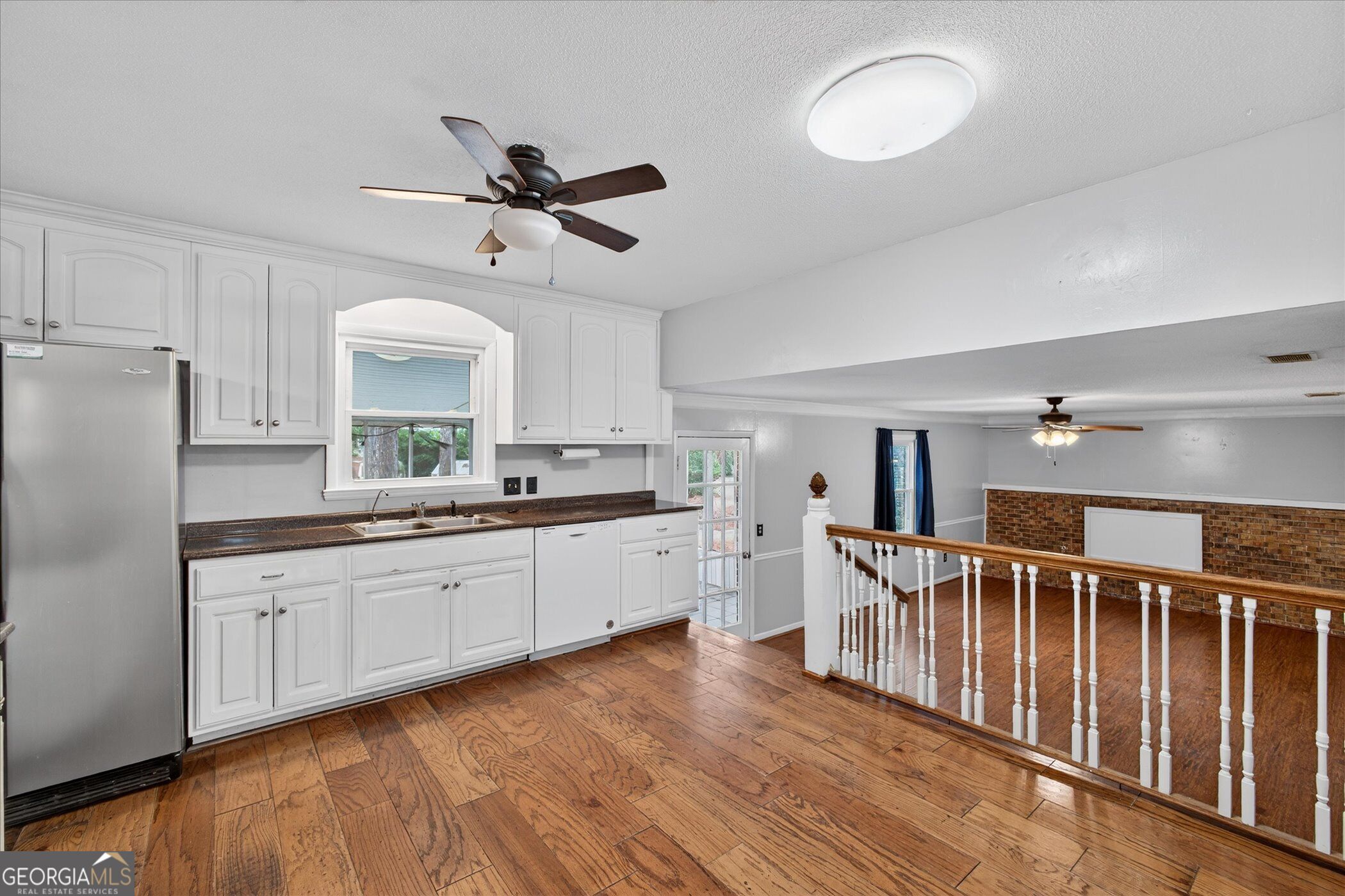208 Bel Air DR