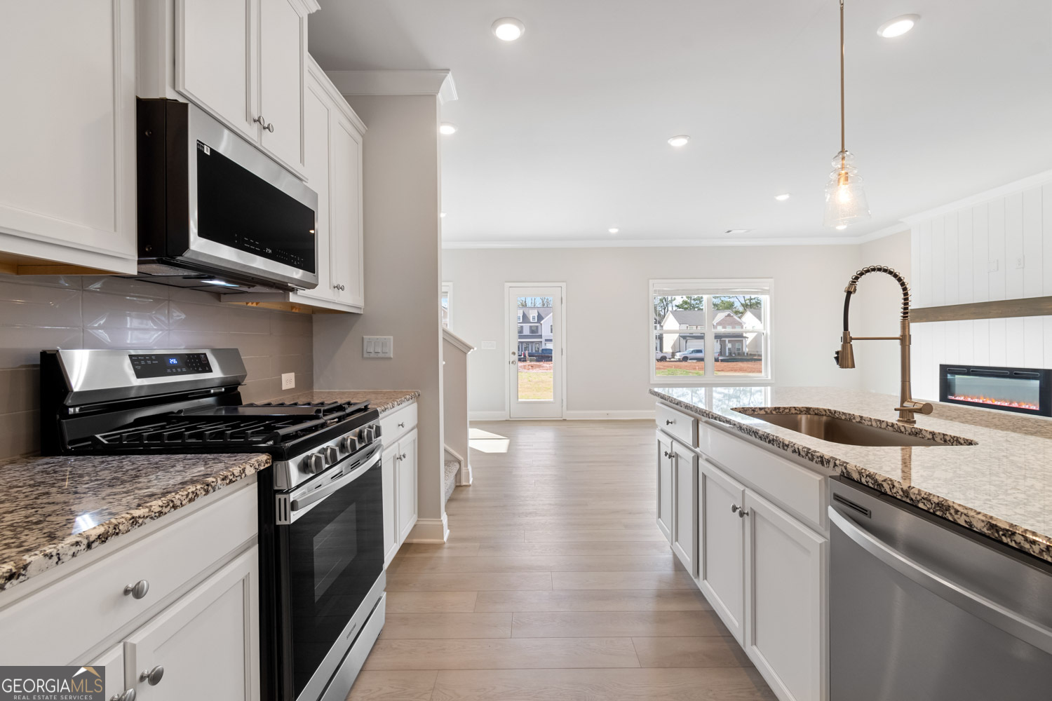 3467 Iron Hearth BND 117A