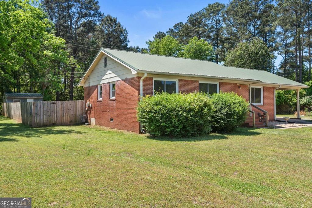 Photo of 1510 E Highway 16, Jackson, GA 30233 (MLS # 10737165)
