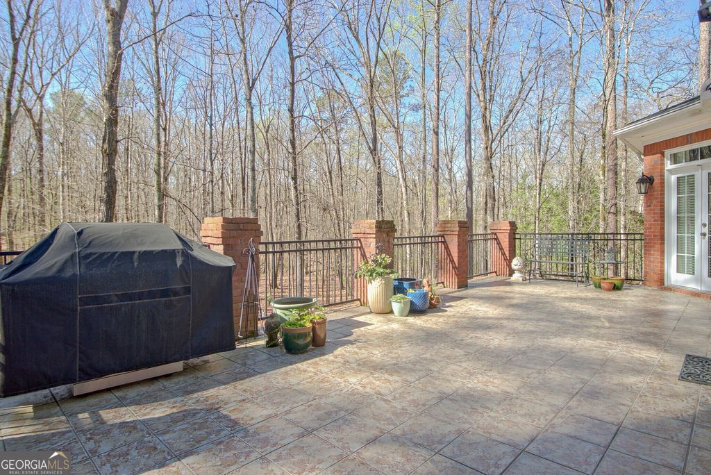 listing image 42