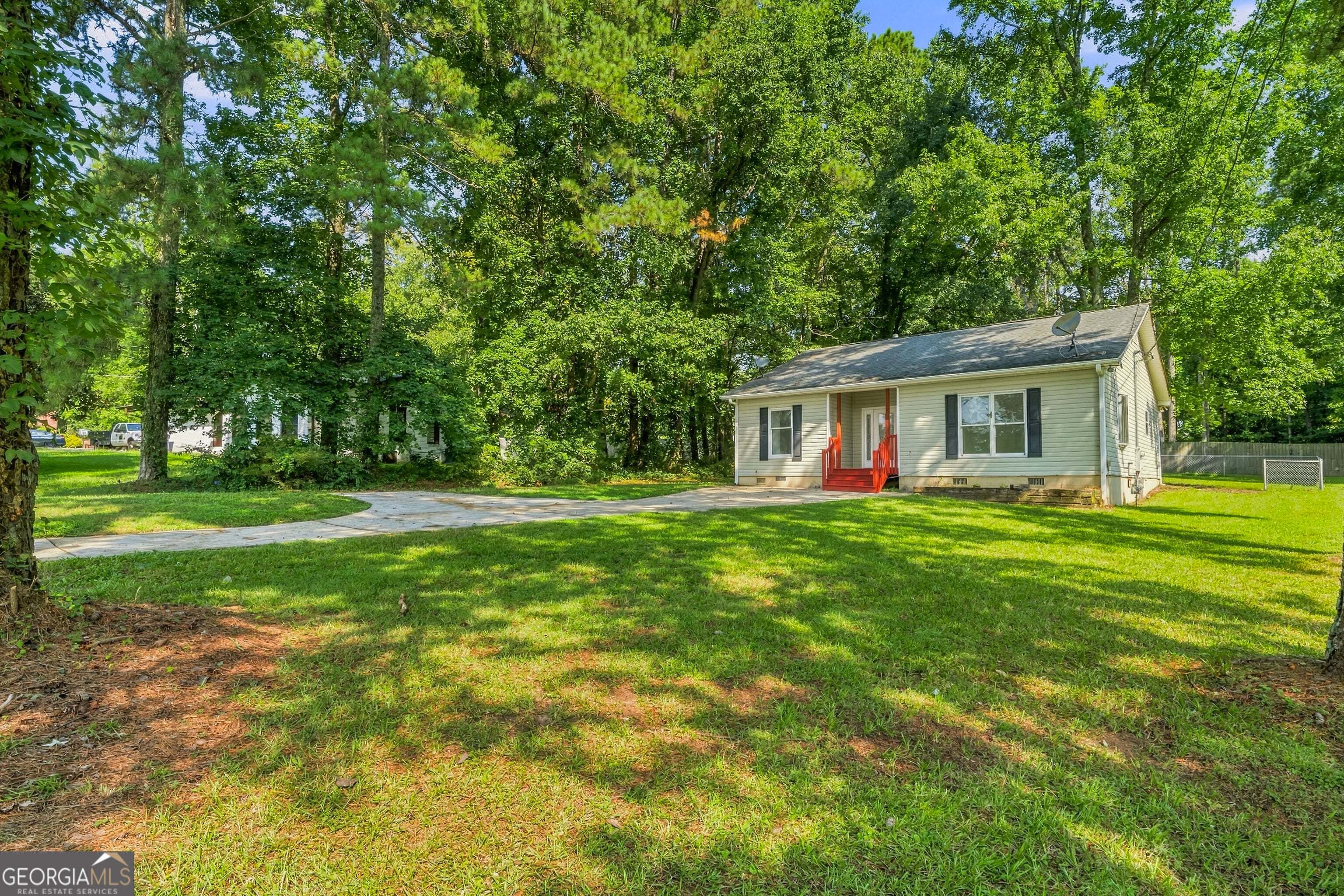 4451 Ben Hill RD