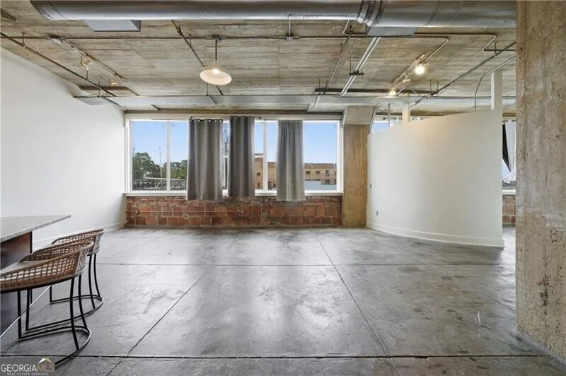 505 Whitehall Street SW Unit 204