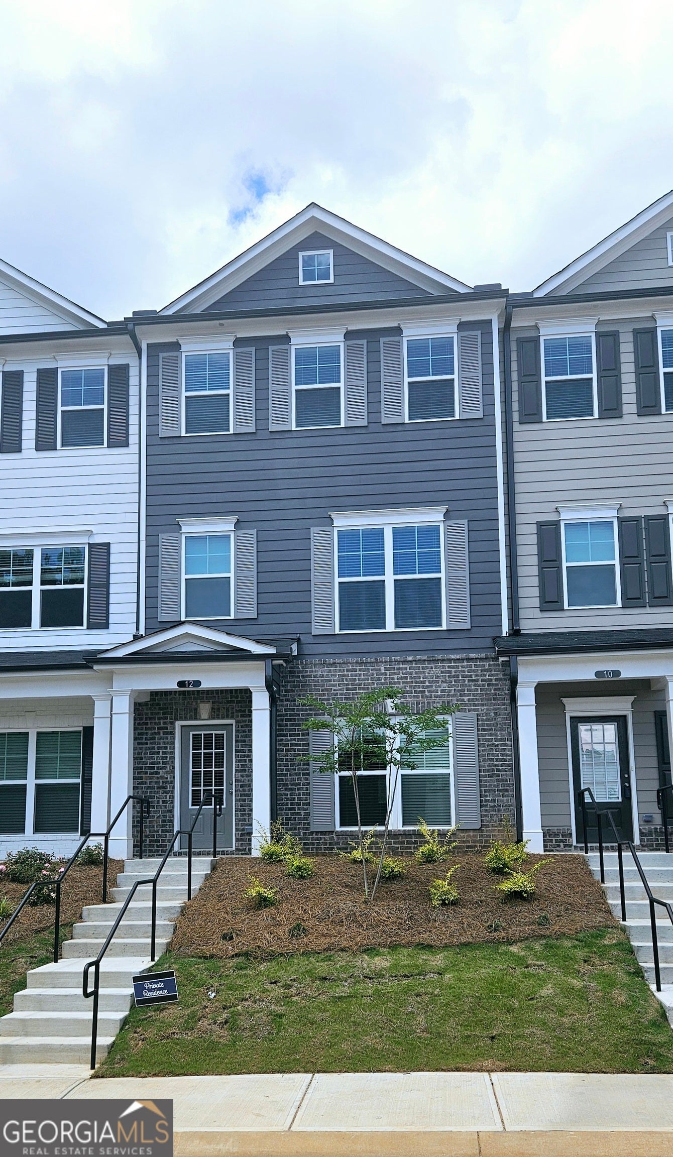 12 Silver LN
