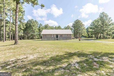 A home in Rentz