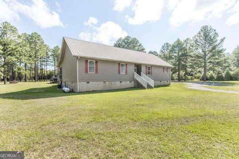 A home in Rentz