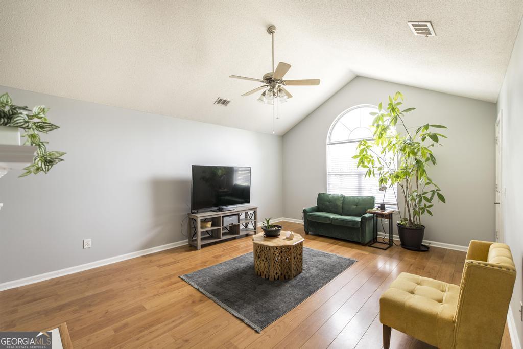 306 Eagles Landing TRL