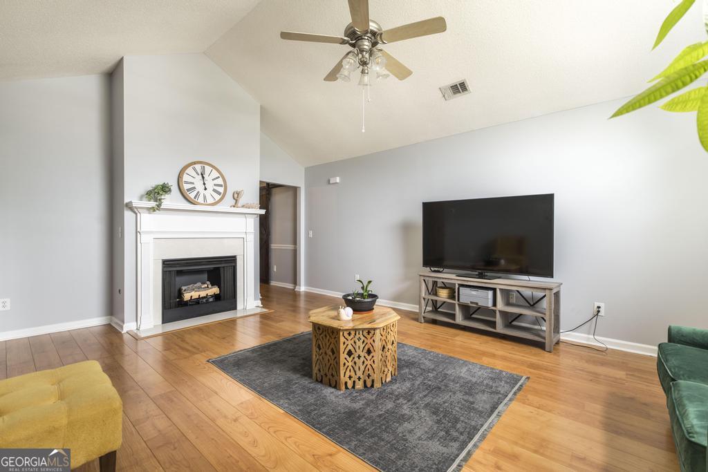 306 Eagles Landing TRL