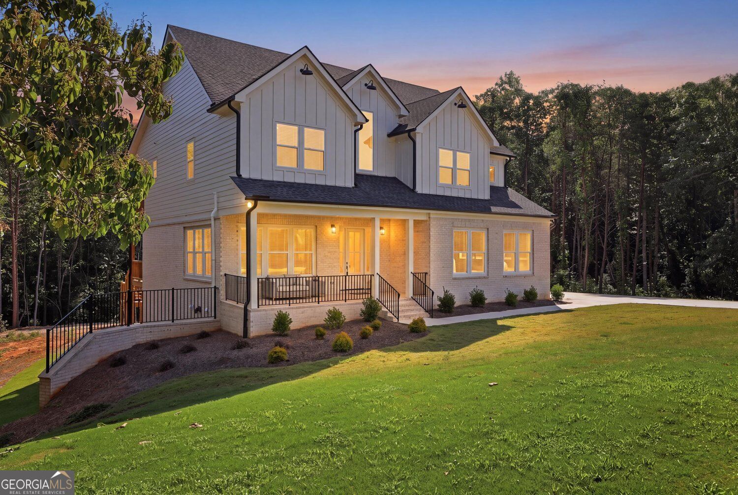 418 Beachwood DR