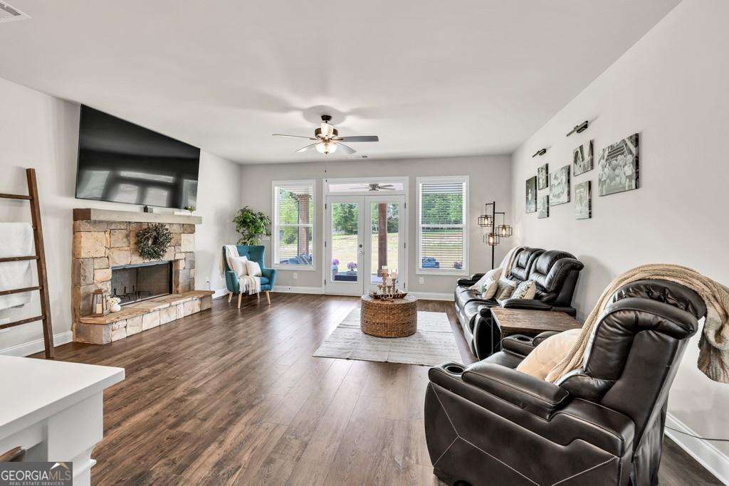 1459 Cedarwood DR