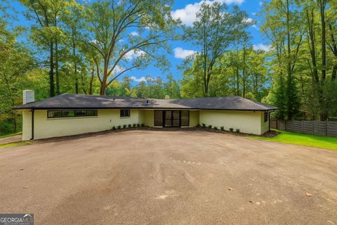 Photo of 1568 Niskey Lake Trail, Atlanta, GA 30331 (MLS # 10640639)