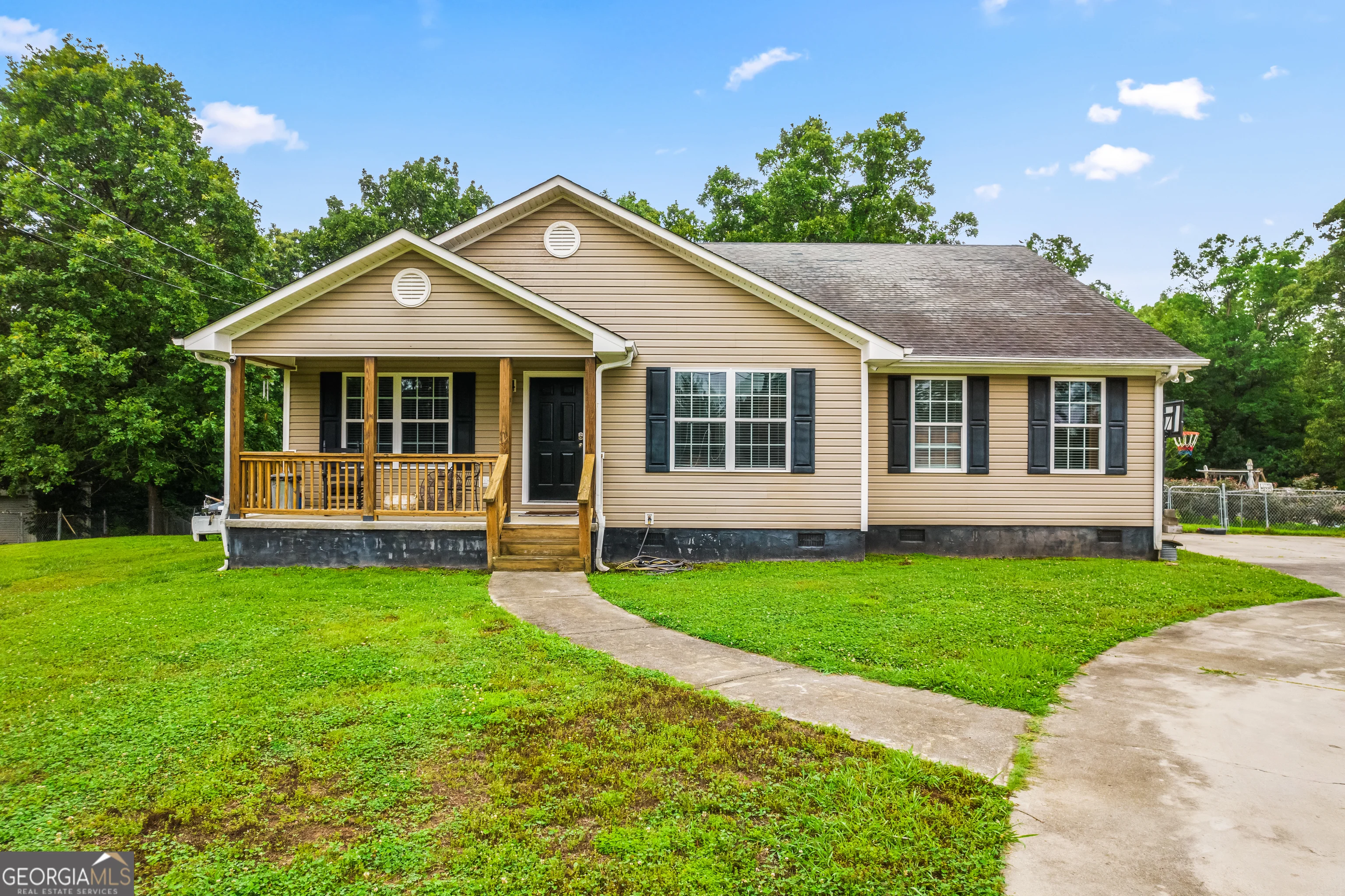 530 Pleasant Valley Road SE