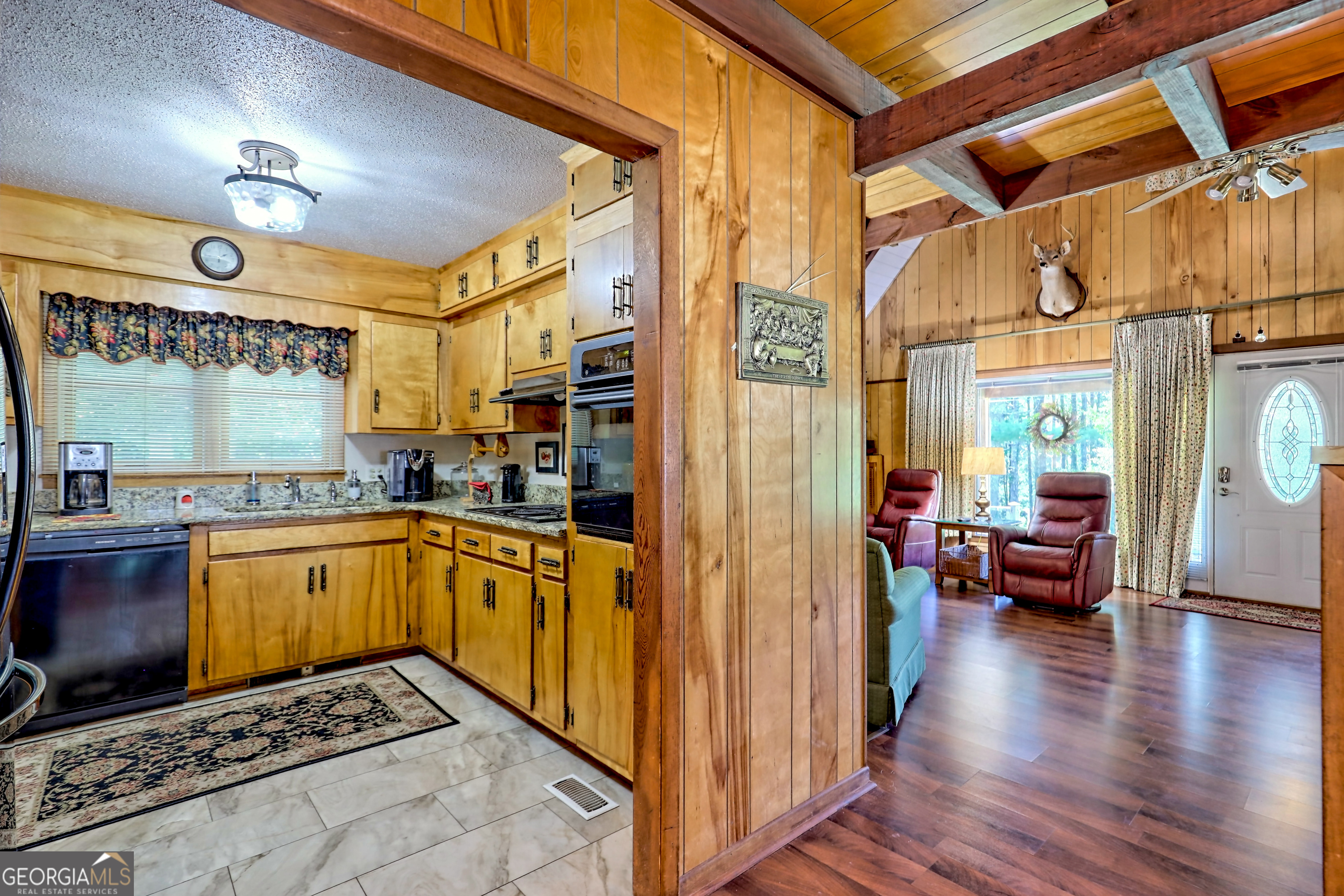 Otto, North Carolina 28763, United States, 3 Bedrooms Bedrooms, ,3 BathroomsBathrooms,Residential,Active,208694