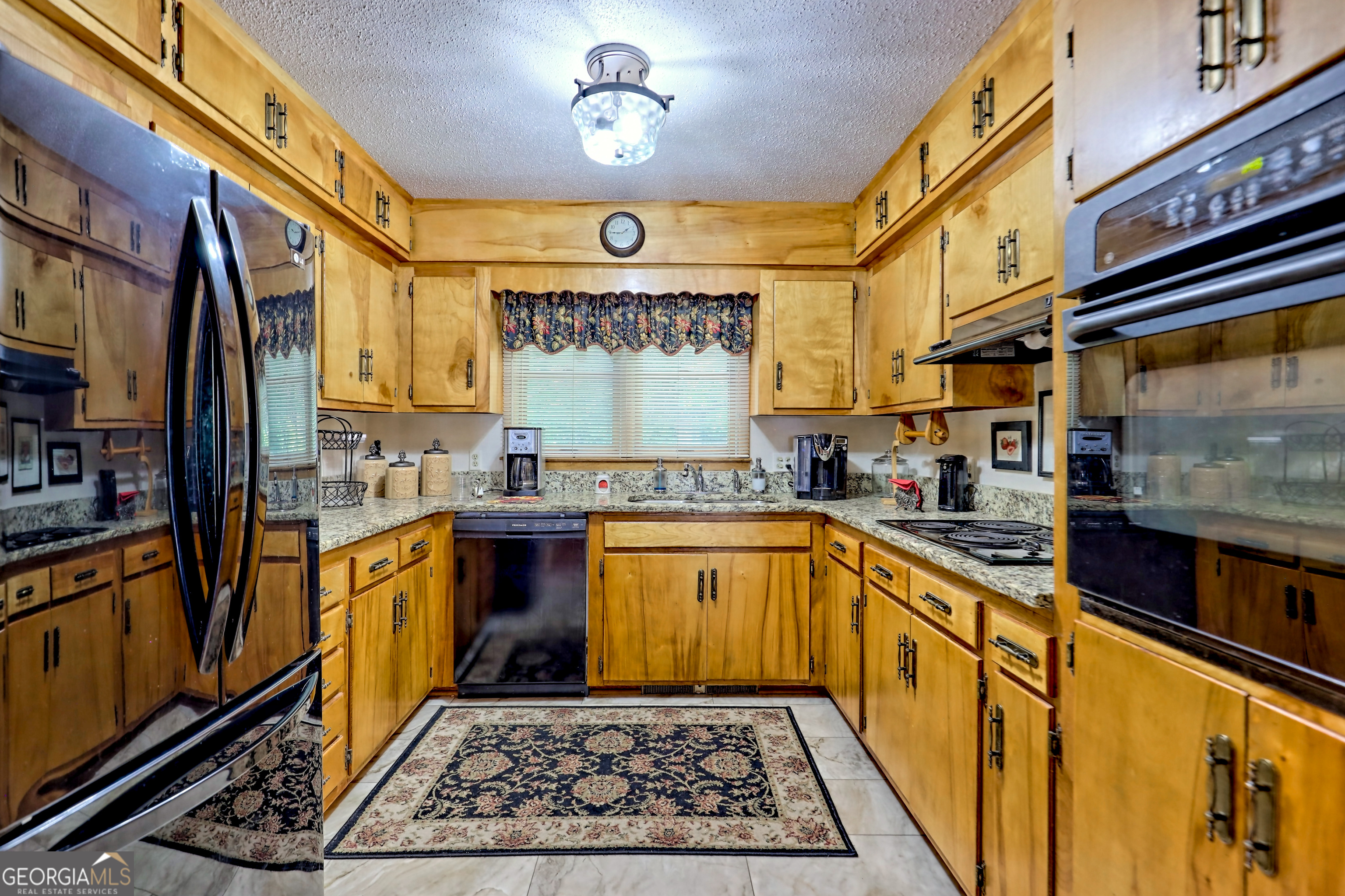 Otto, North Carolina 28763, United States, 3 Bedrooms Bedrooms, ,3 BathroomsBathrooms,Residential,Active,208694