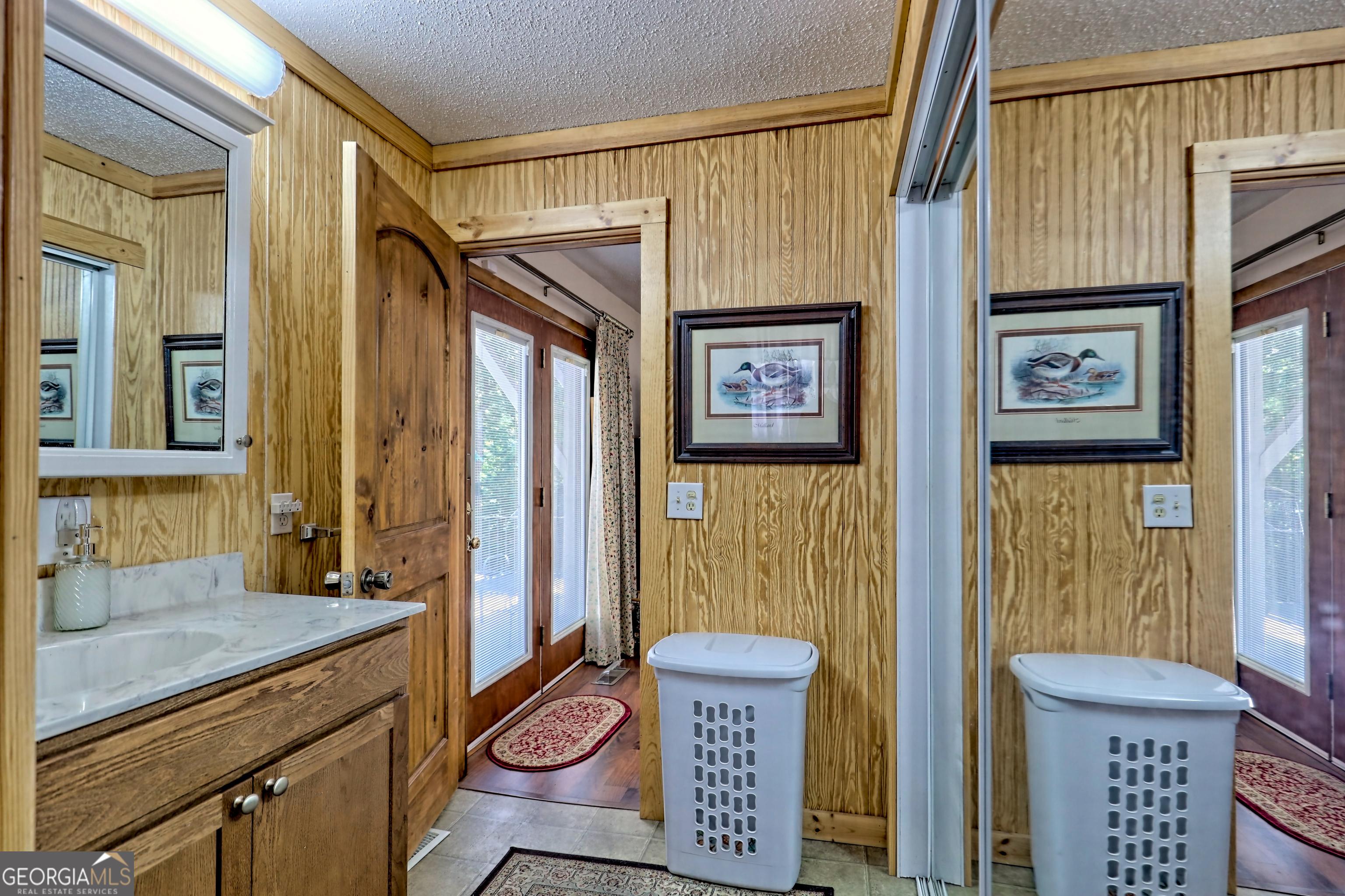 Otto, North Carolina 28763, United States, 3 Bedrooms Bedrooms, ,3 BathroomsBathrooms,Residential,Active,208694