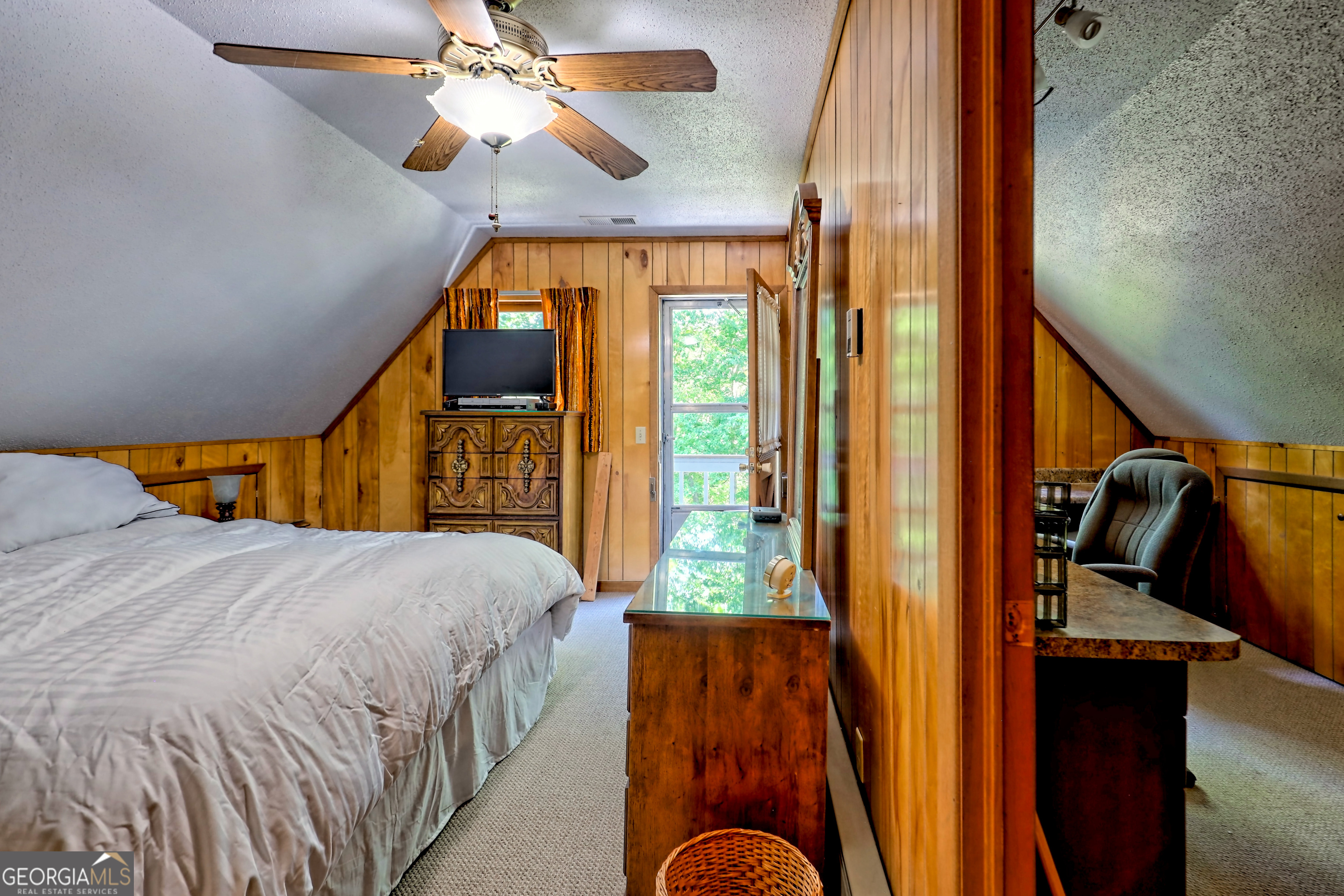 Otto, North Carolina 28763, United States, 3 Bedrooms Bedrooms, ,3 BathroomsBathrooms,Residential,Active,208694