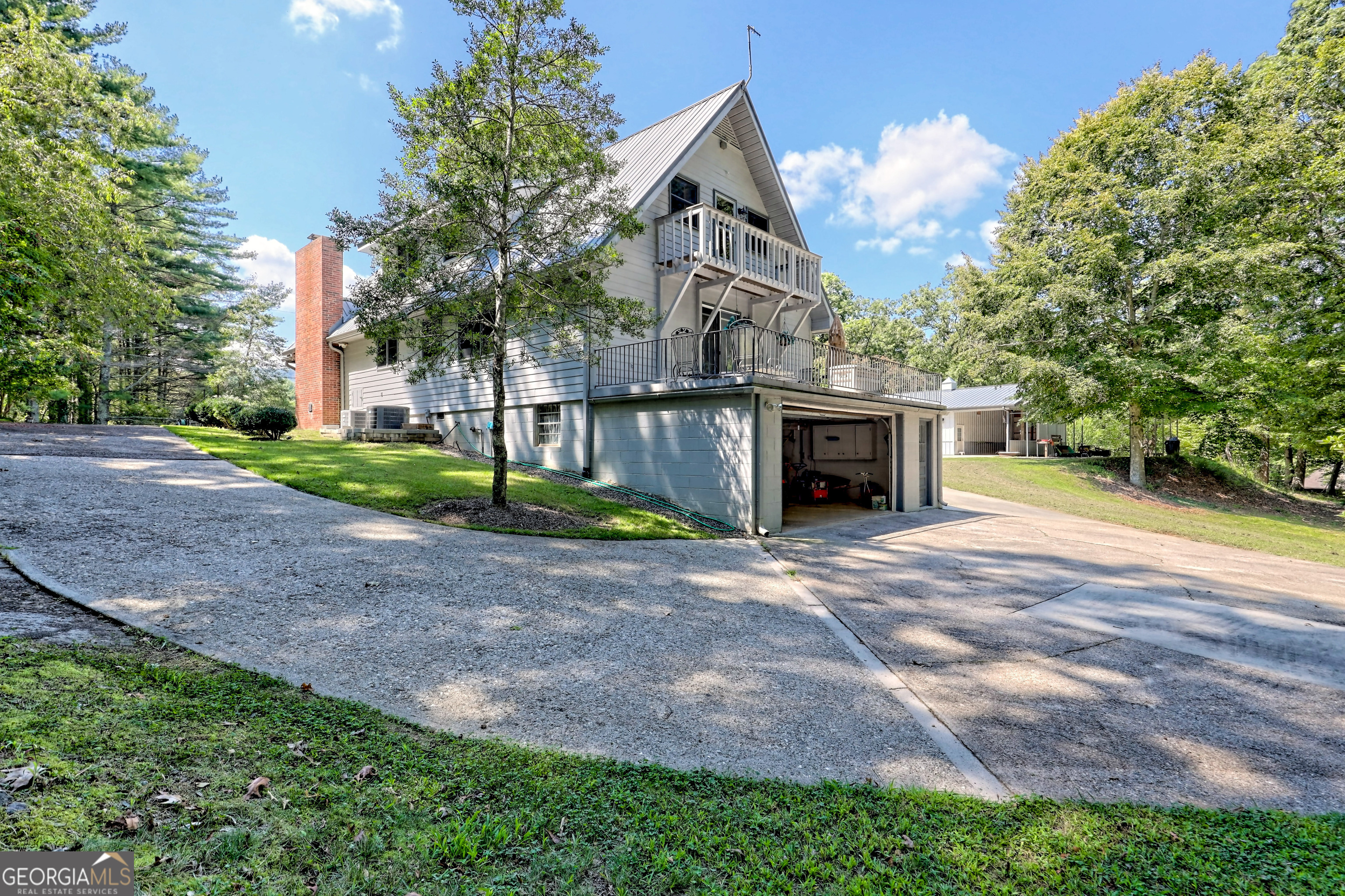 Otto, North Carolina 28763, United States, 3 Bedrooms Bedrooms, ,3 BathroomsBathrooms,Residential,Active,208694