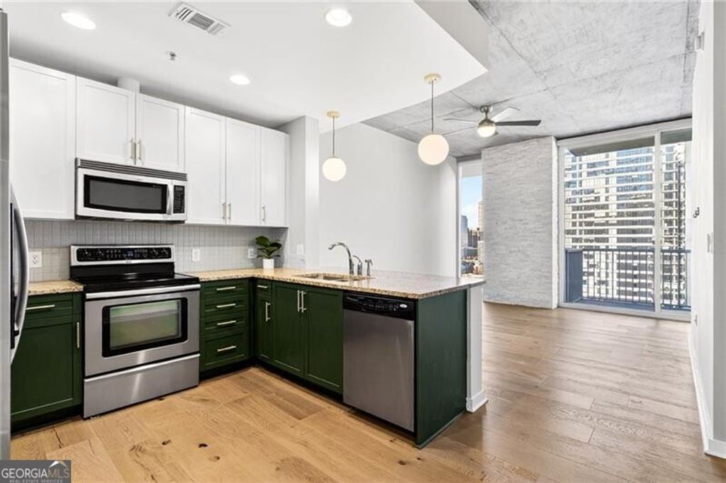 Photo of 855 Peachtree Street NE #1810, Atlanta, GA 30308 (MLS # 10655835)