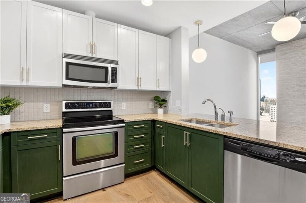 Photo of 855 Peachtree Street NE #1810, Atlanta, GA 30308 (MLS # 10655835)