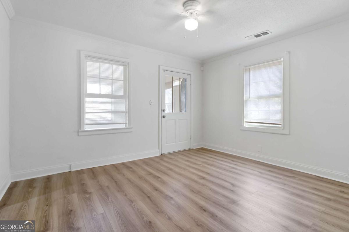 225 1st ST SW