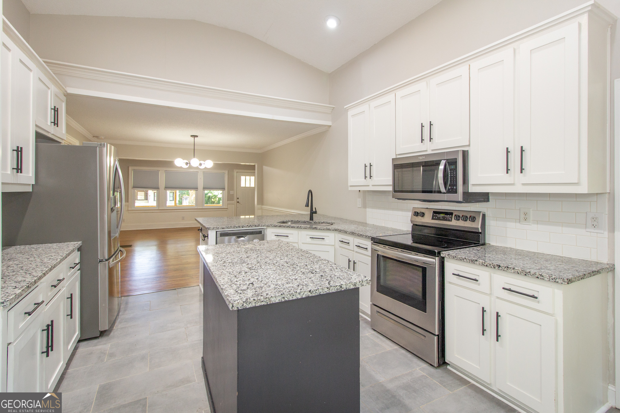 Newnan, Georgia 30263, United States, 3 Bedrooms Bedrooms, ,2 BathroomsBathrooms,Residential,Active,207767