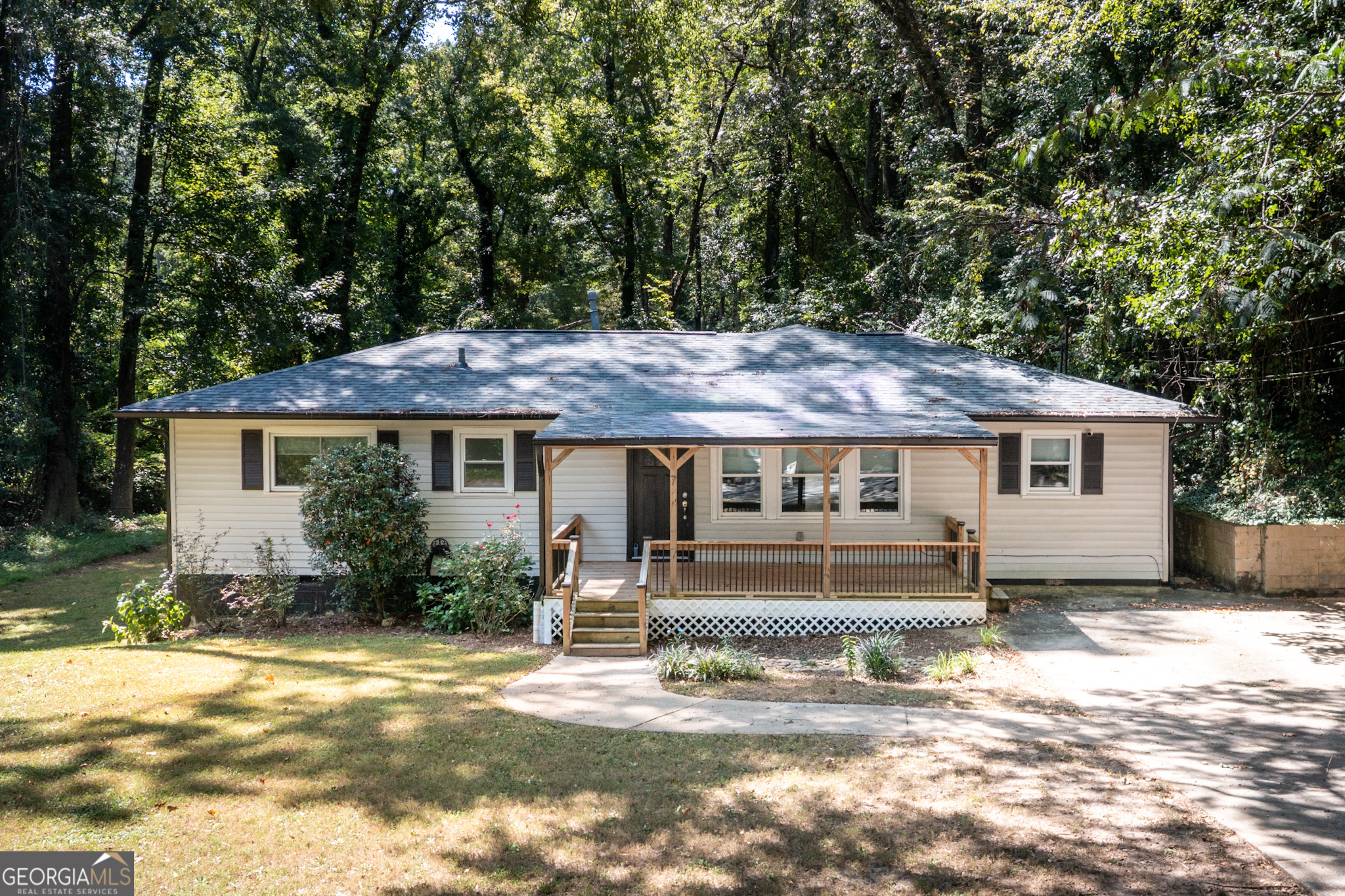 Newnan, Georgia 30263, United States, 3 Bedrooms Bedrooms, ,2 BathroomsBathrooms,Residential,Active,207767